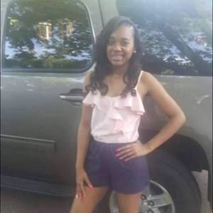 Meet your Posher, Makayla