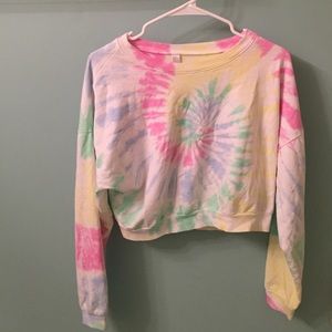 Tie-dyed cropped sweater