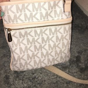 Michael Kors Cross Bag