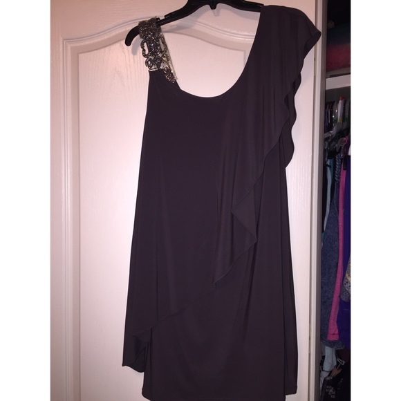 Dark grey, firm fitting dress with cute flap