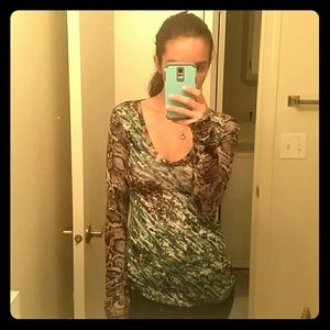 Longs level snake print tshirt