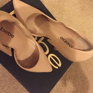 Bebe nude closed heels.