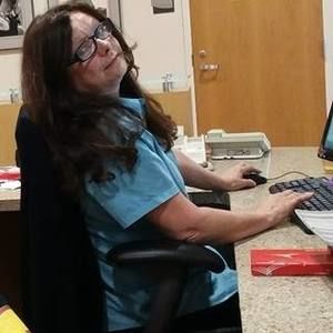 Meet your Posher, Carlotta