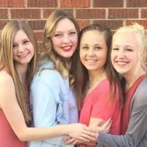 Meet your Posher, Chloe