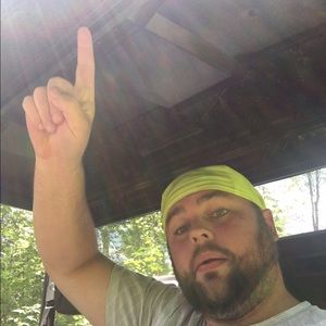 Meet your Posher, Lee