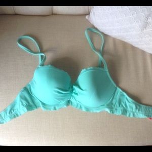 Victoria's Secret bathing suit top 34D