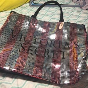 VICTORIA SECRET