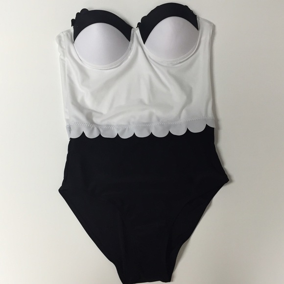 black and white swimming suit - Picture 2 of 4