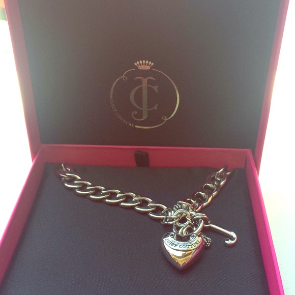 Juicy couture necklace
