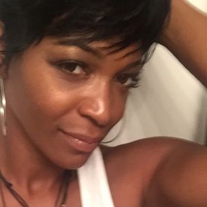 Meet your Posher, Bonita