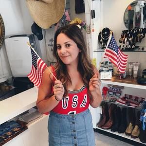 Meet your Posher, Solana