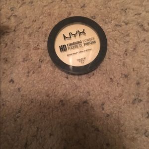 NYX HD finishing powder