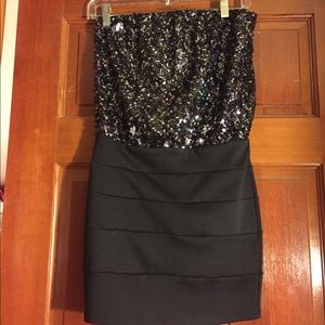*WORN ONCE* Sequenced tight dress