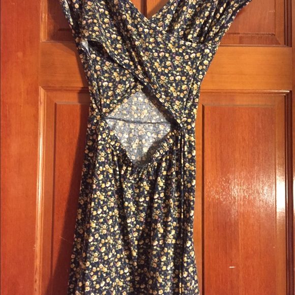 BARLEY WORN* Flower dress - Picture 3 of 3