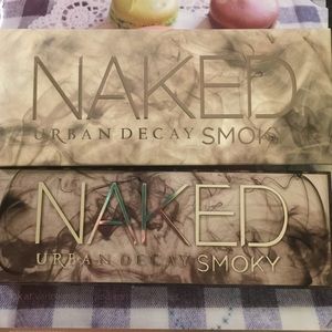 ❌Sold❌Urban Decay Naked Smoky