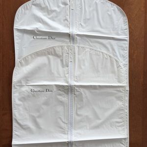short garment bag