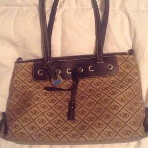 Dooney&Bourke bag. Excellent condition