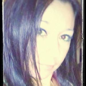 Meet your Posher, Desiree