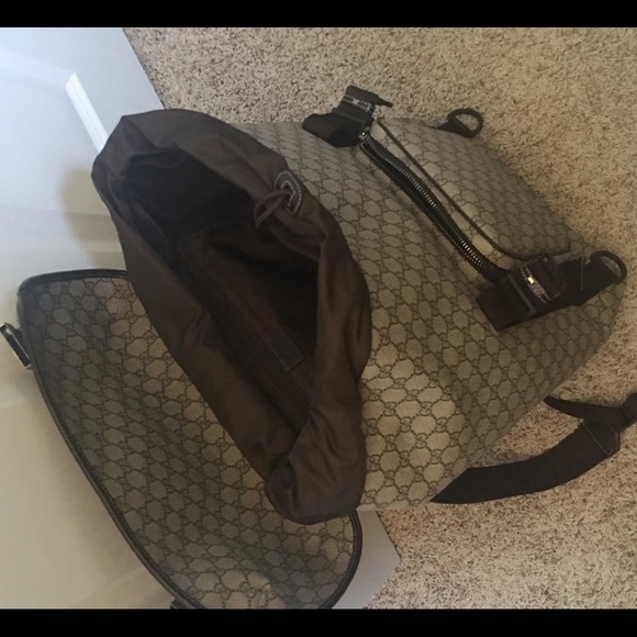 Interlocking G Gucci oversized backpack - Picture 2 of 4