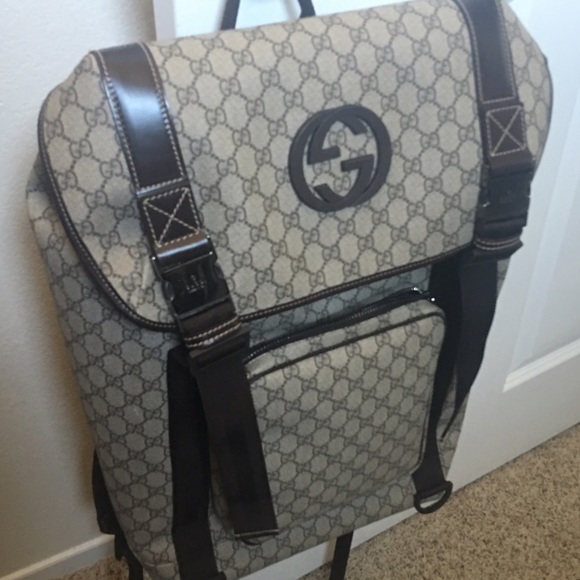 Interlocking G Gucci oversized backpack - Picture 3 of 4