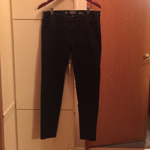 Black skinny jeans