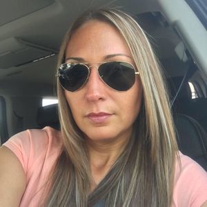 Meet your Posher, Alma