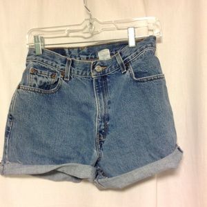 LEVI High Waisted Denim Shorts