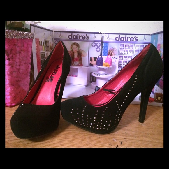 Black high heels sz 6