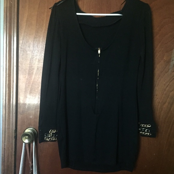 Cute dress😊 - Picture 1 of 3