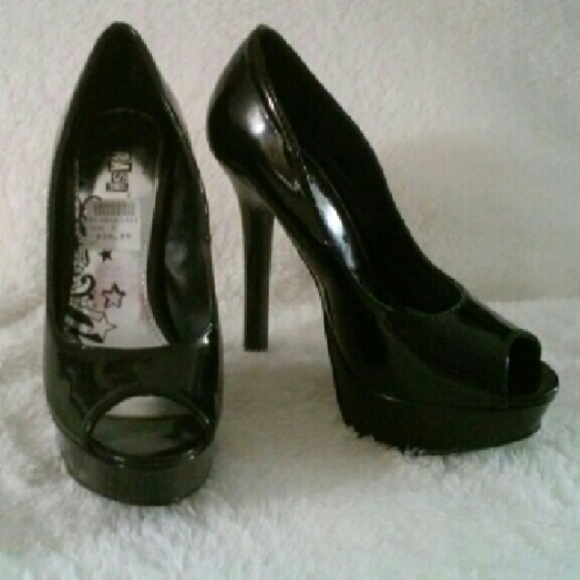 Brash Patent Black Peep Toe Pumps Size 5