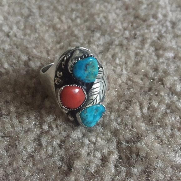 Other - Vintage turquoise coral ring size 10