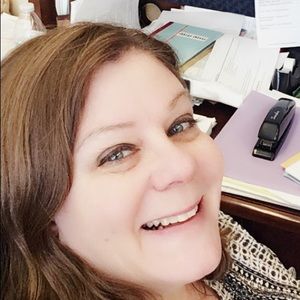 Meet your Posher, Lori