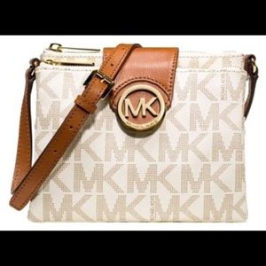 Michael Kors Cross body