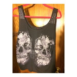 gray skeleton tank