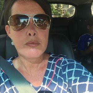Meet your Posher, Kristin