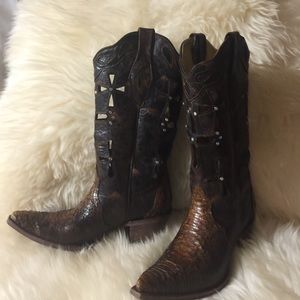 Boots
