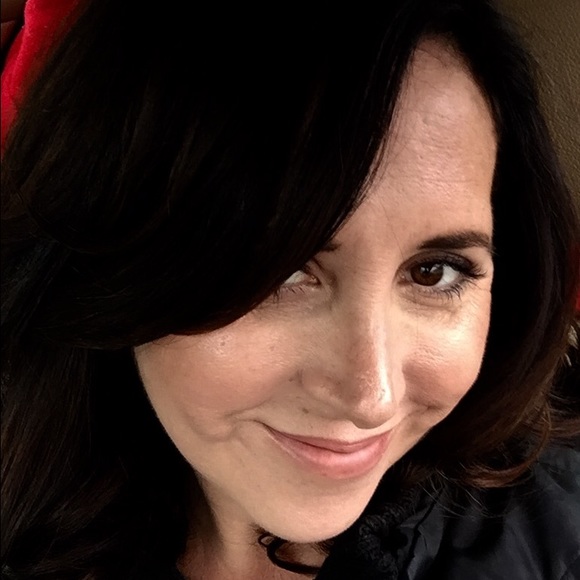 Meet your Posher, Kelly - Picture 1 of 1