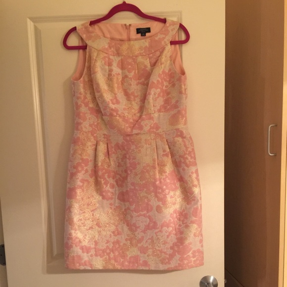 Price drop! Light pink Tahari dress