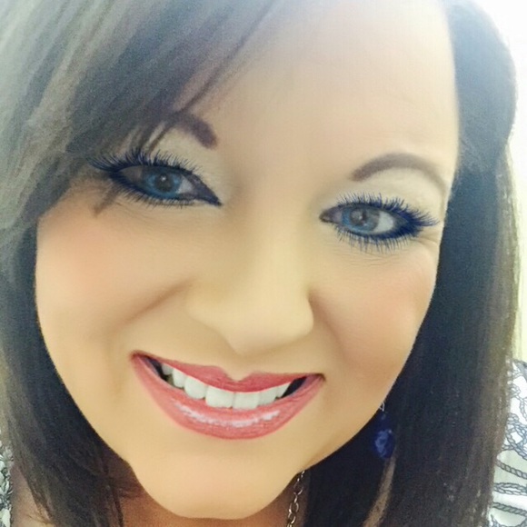 Meet your Posher, Lynda