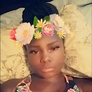 Meet your Posher, Madasha