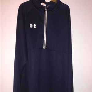 Under armor pull over