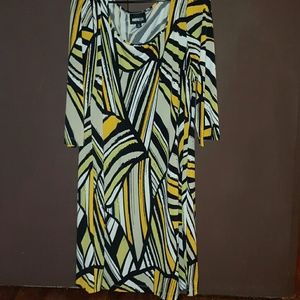 Dress beautiful can be worn off the shoulder dress