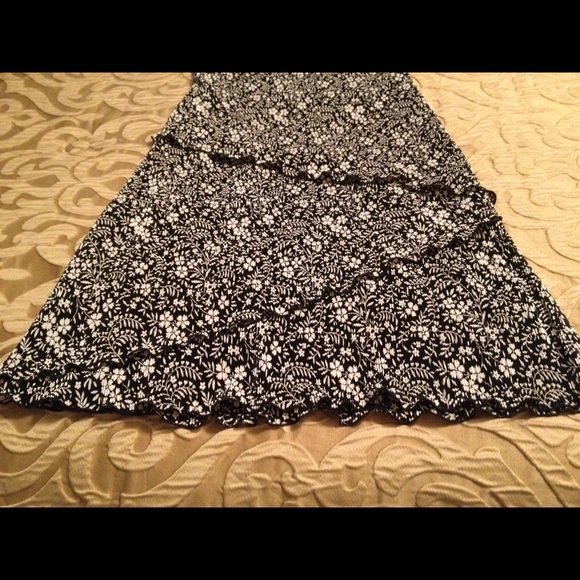 Cute dress - Picture 2 of 4