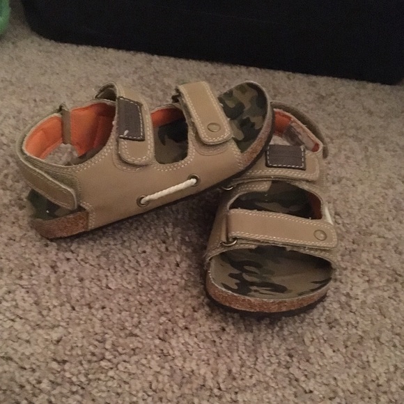Cherokee "berk" style sandals