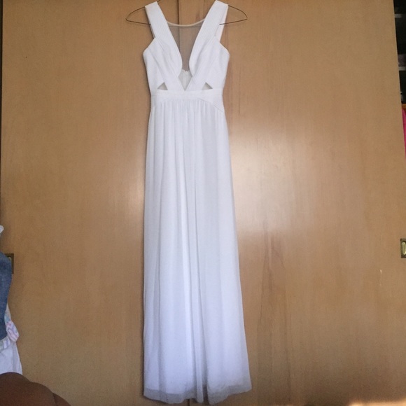 BCBGMAXAZRIA White Gabriele Sheer Pleated Gown - Picture 3 of 3
