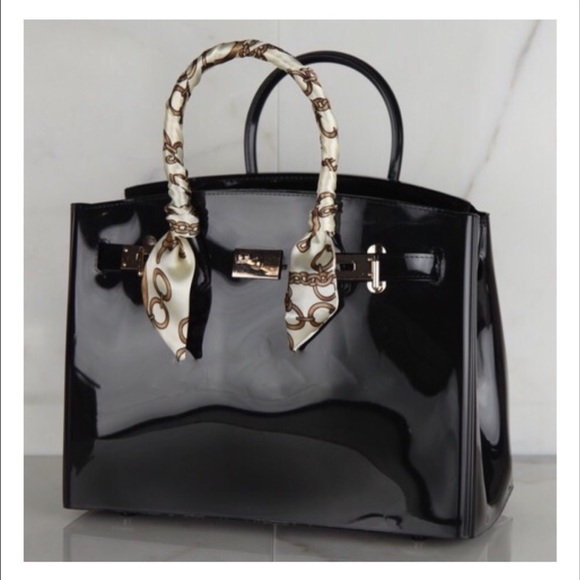 black jelly bag