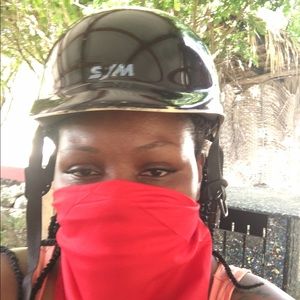 Meet your Posher, Stacy