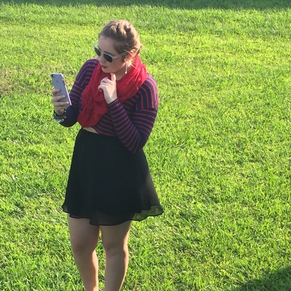 Meet your Posher, Cloey - Picture 1 of 1