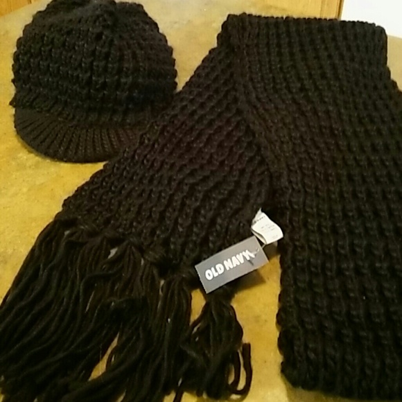 Old Navy Other - Srarf and matching hat