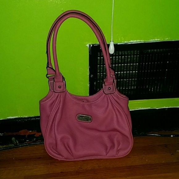 A pinky purse - Picture 1 of 3
